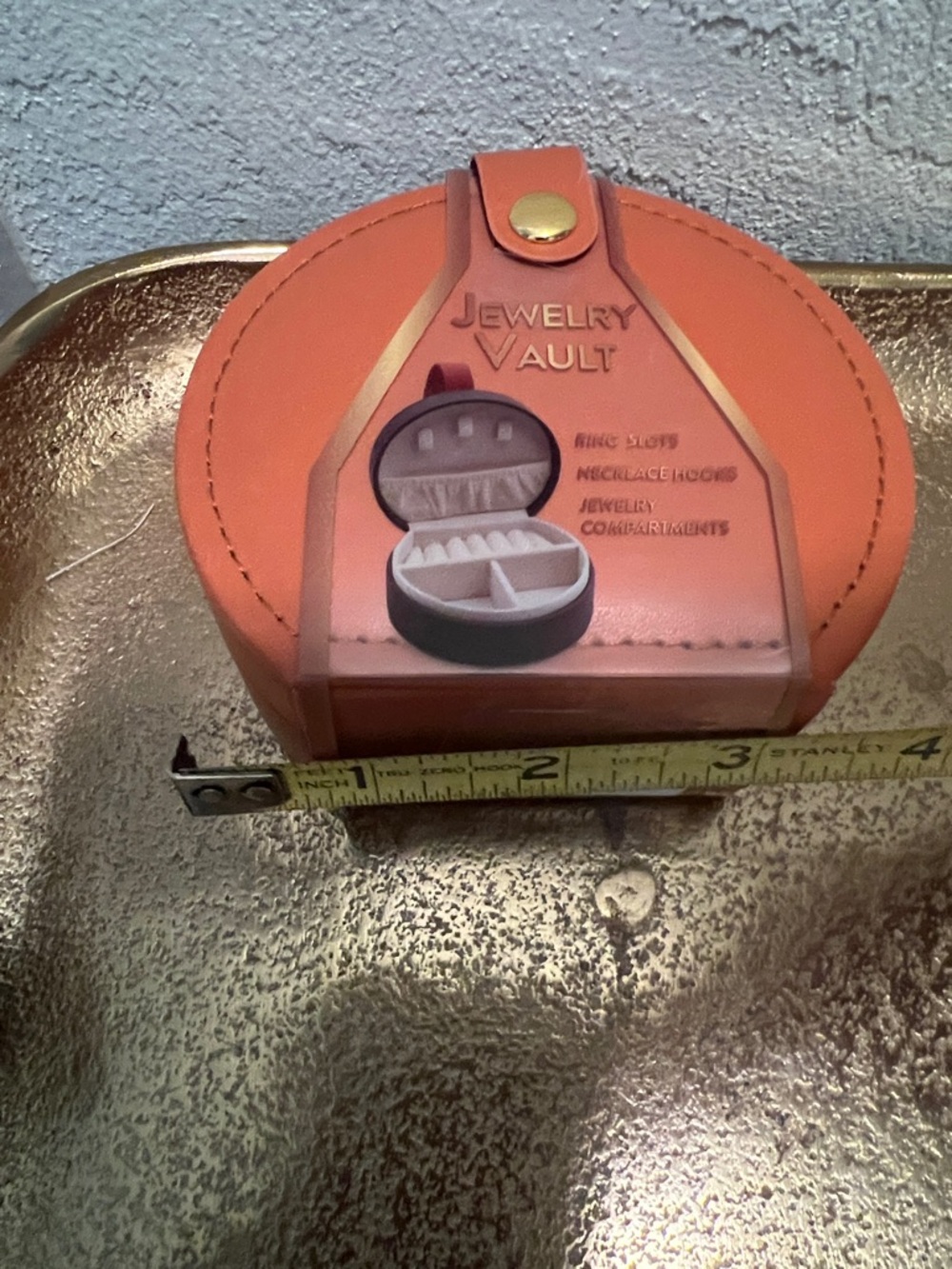 #1672**Unisex’s Round Coral Jewelry Vault Travel Case - Picture 3 of 11